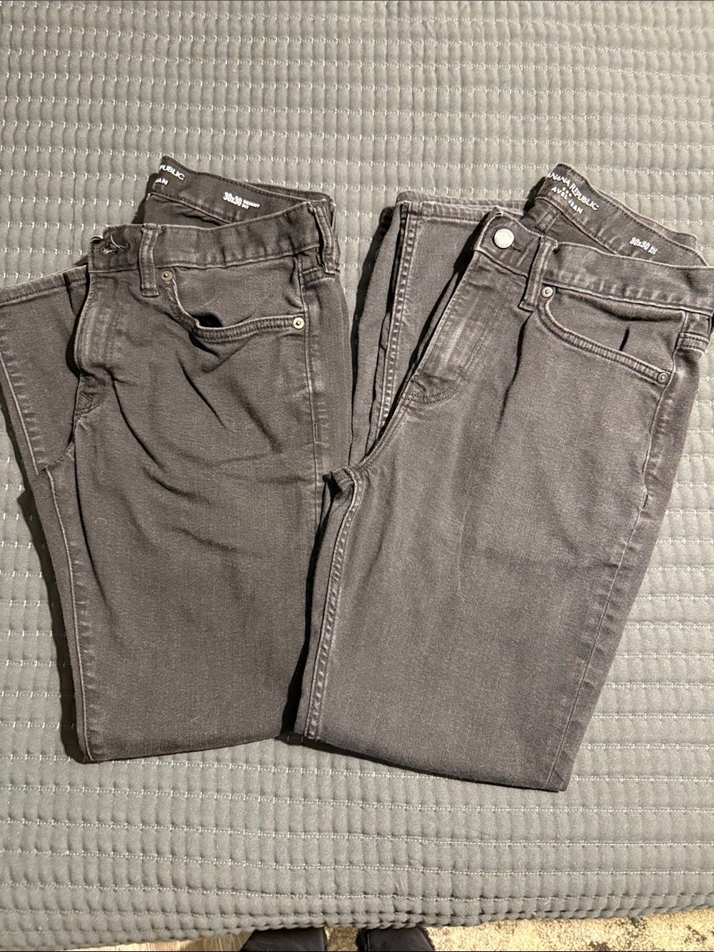 Banana Republic Men’s Black Skinny Jeans